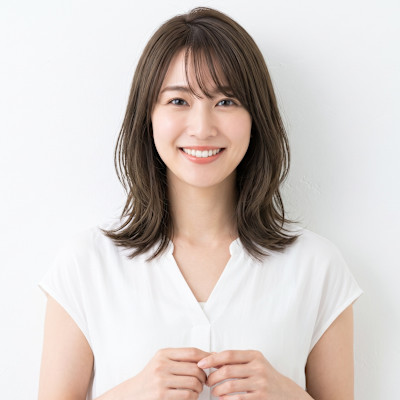 【30代】小顔ヘルシー/シースルーバングのレイヤーミディ