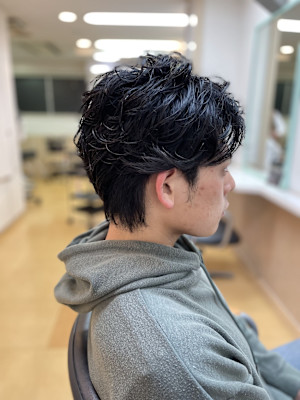 大人の黒髪パーマ