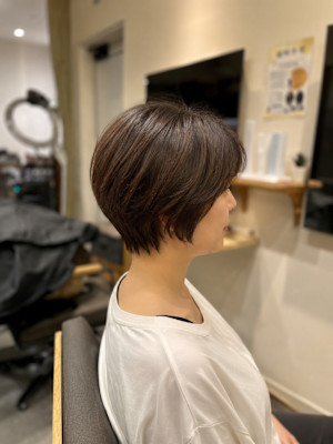 ショートボブ