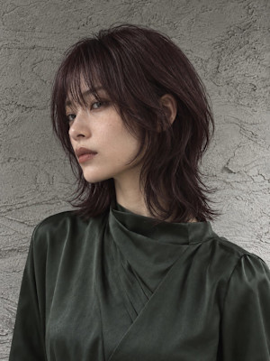 船橋・吉kici｜顔まわりレイヤーのミディアムウルフ