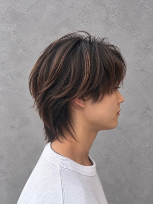 好感度UP！自然な束感と毛流れで作るナチュラルウルフ