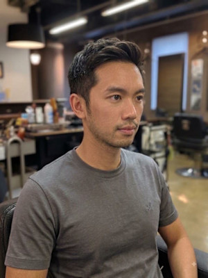 ツーブロックショートカルマヘアスリックバックジェットフェード