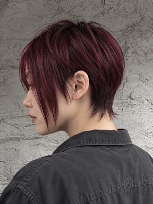 船橋・吉kici｜ビビッドレッドのショートウルフ