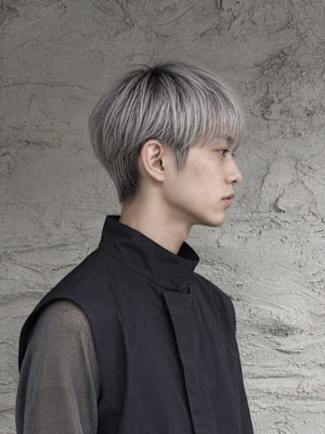 船橋・吉kici｜シルバーグレーのメンズショート