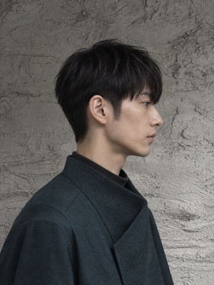 船橋・吉kici｜黒髪のシャープなメンズショート