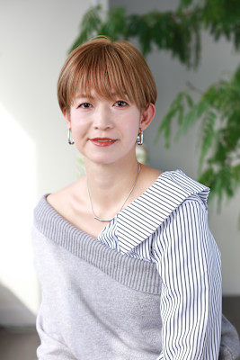 首元きれいで大人女性に人気の立体ひし形ショート