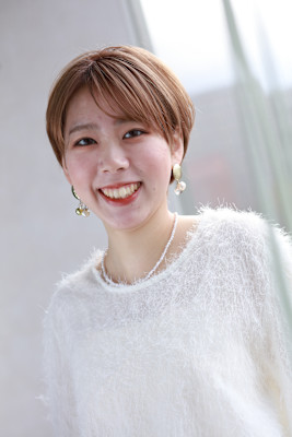 大人可愛い耳かけショート