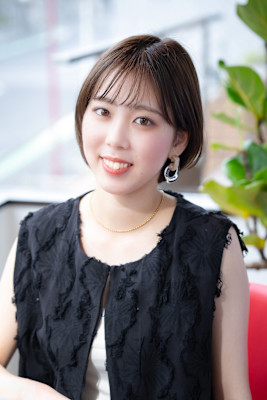 耳かけ美シルエットショートボブ