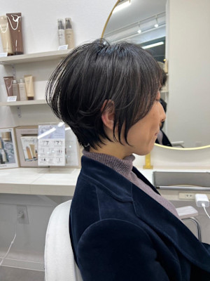 40代50代60代ショートボブ丸みショート白髪ぼかし