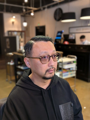 ツーブロックショートカルマヘアスリックバックジェットフェード