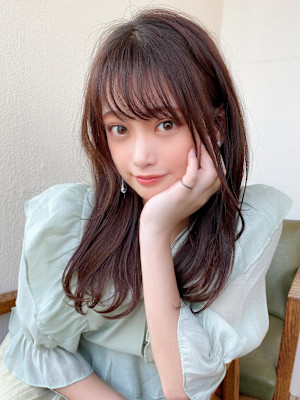 軽さと動きを出した大人かわいいレイヤー