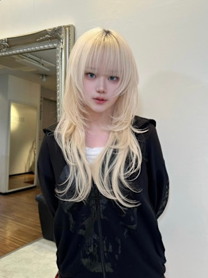 ブロンド×ロングレイヤー