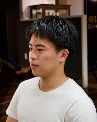 ツーブロックショートカルマヘアスリックバックジェットフェード