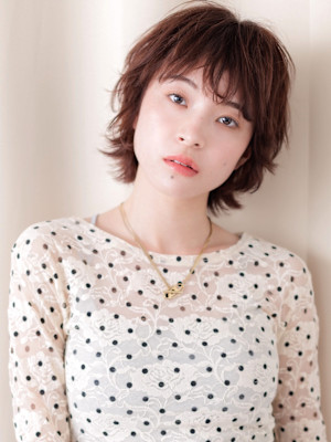 ハニーブラウンブリーチなし小顔クラゲヘアハッシュウルフ30代