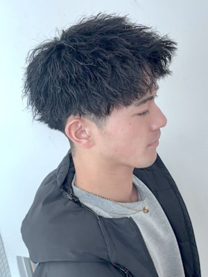 ツイストパーマ×アップバングショート