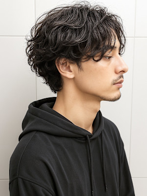アップバング波打ちパーマフェザーショートp3ラフサイドパート