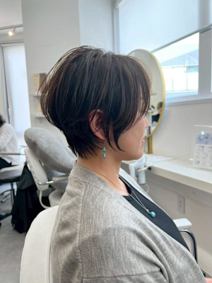 40代50代60代ショートボブ丸みショート白髪ぼかし