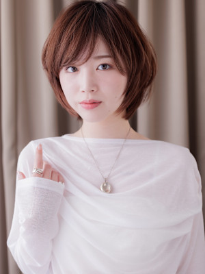 斜めバング大人美人小顔ウルフショートレイヤーボブ20代30代