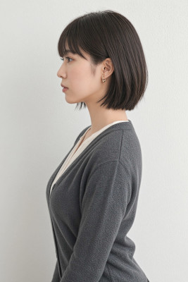 凛とした美しさ。都会的なミニマルボブで知的に