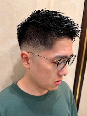 大宮メンズハイフェードスパイキーショート