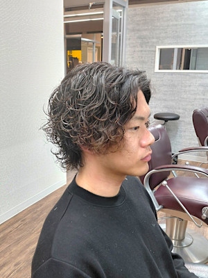【色気漂う大人パーマ】サーフカール×センターパートミディアム
