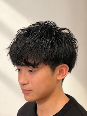 扱いやすさ重視のツーブロマッシュ