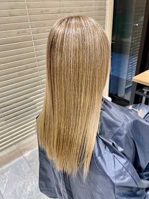 ハニーベージュストレートロング