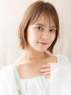 ミルクブラウンブリーチなし切りっぱなしくびれボブ20代30代