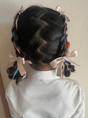 女の子キッズヘアアレンジ／編み込み✕リボン／イベント