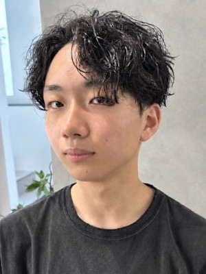 センターパート 韓国風 ツイストスパイラルパーマ 20代