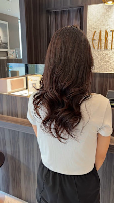後ろ姿まで華やか！360度美シルエットの韓国風ウェーブ