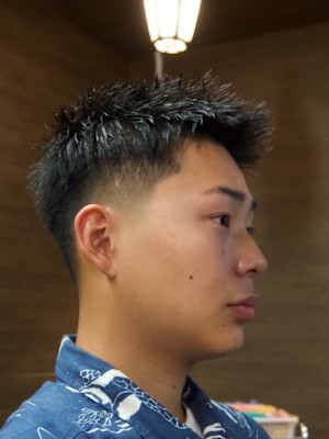 ツーブロックショートカルマヘアスリックバックジェットフェード