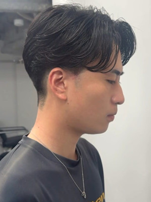 ニュアンスパーマ センターパート 刈り上げツーブロック【博多