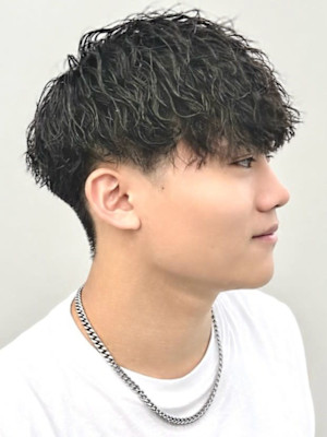 ツイスパ 束感 マッシュ 刈り上げ カジュアル 【博多】