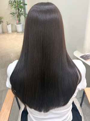 髪質改善 サラツヤストレートヘア アッシュ グレージュ 艶髪