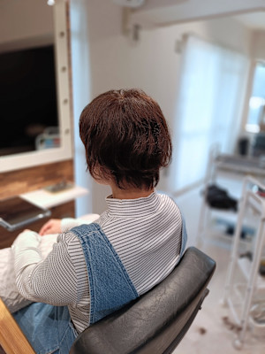 レディース×クセ毛活かしショート