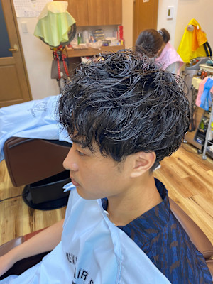 メンズサロン ヘアーサロン新華×スタイル