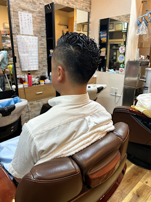 メンズサロン ヘアーサロン新華×スタイル