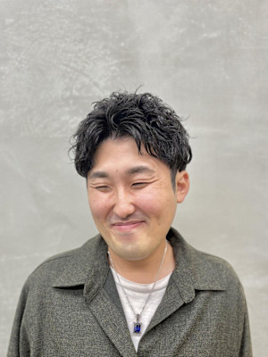 ビジネスルーズショートパーマ