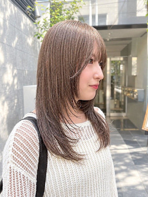 透明感も抜け感も欲しい方へ。【レイヤーグレージュ】