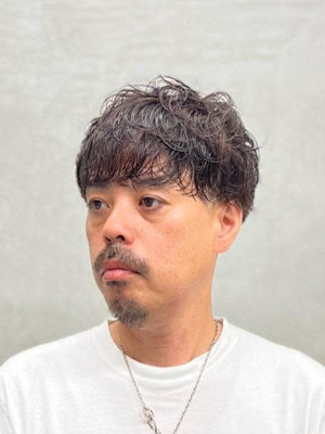 シャドウパーマ