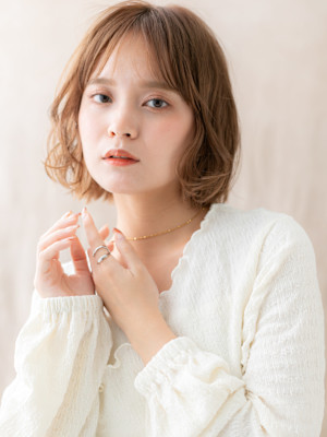 ヘーゼルブラウン大人かわいいゆるふわボブパーマ20代30代