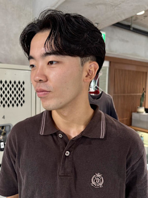 フェザーパーマ毛流れパーマセンターパートニュアンス藤沢