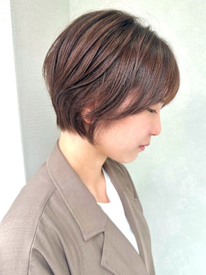 西八王子 ベージュカラーの丸みショート