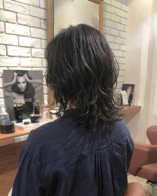 毛先の動きが映えるレイヤーミディアム【514スタイル】