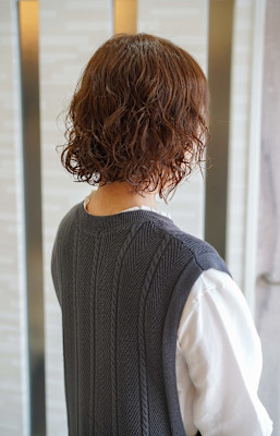 【50・60代】ボリューム感のあるエアウェーブボブスタイル