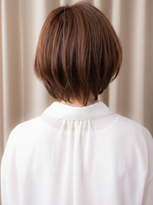 ハニーブラウン大人美人小顔マッシュショートボブ30代40代