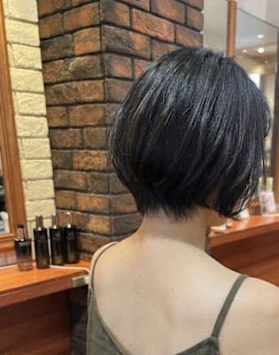 大人の魅力を引き出す上品なくびれボブ【５１８スタイル】