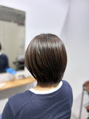 髪質改善カラー ボブ えり足すっきりグラボブ