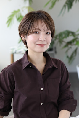 外ハネショート